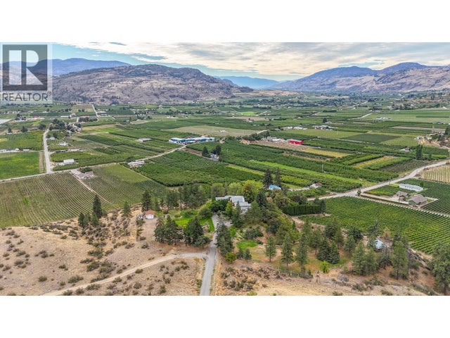 101 Knippelberg Road, Oliver