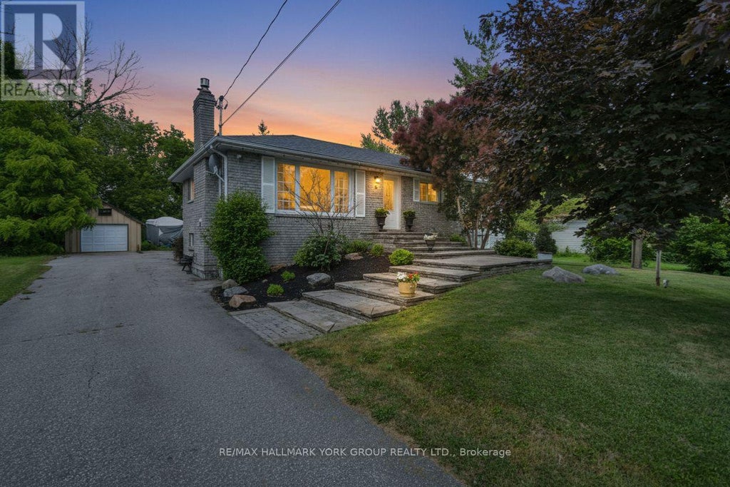 8 Rushton Road, Georgina (historic Lakeshore Communities)