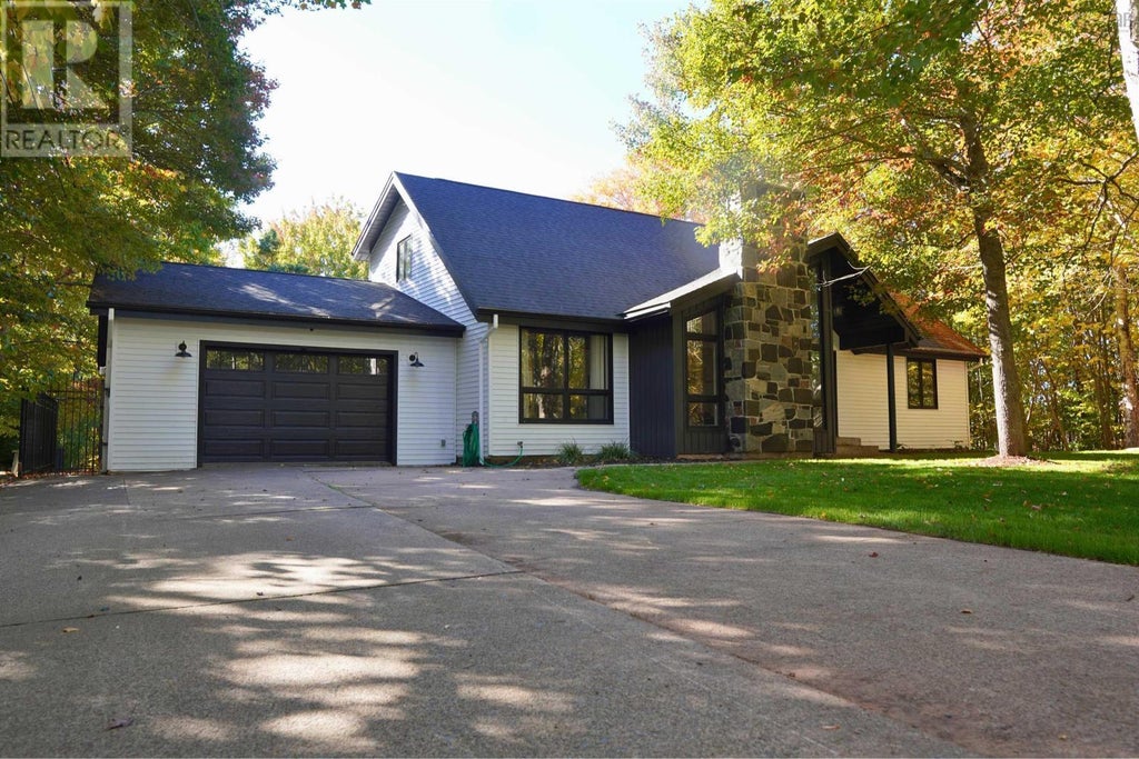 84 Second Street, Lakeview