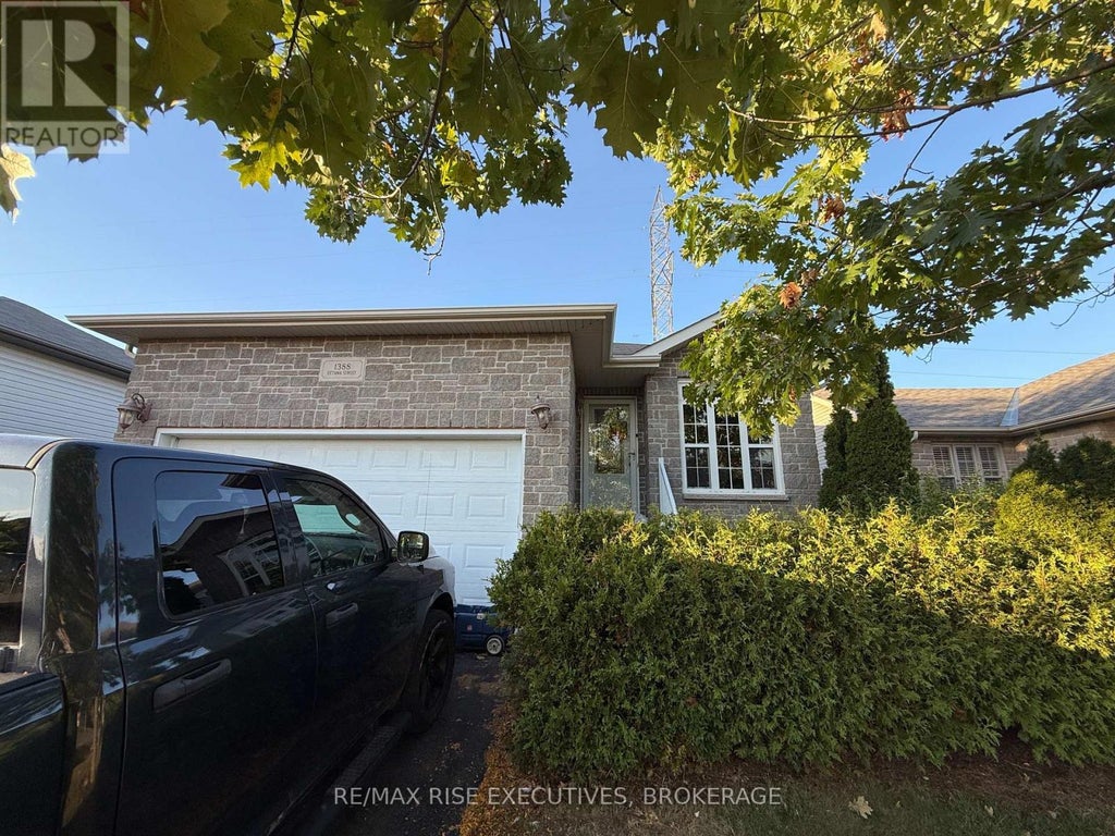 1388 Ottawa Street, Kingston (city Northwest)