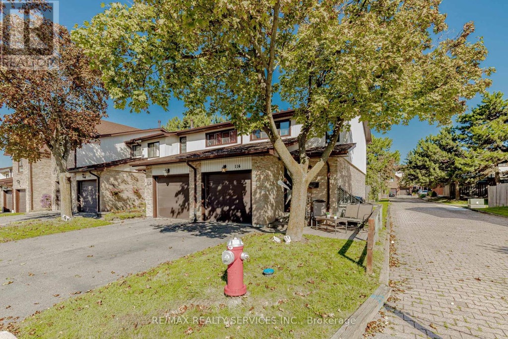 114 - 114 Foster Crescent, Brampton (brampton North)