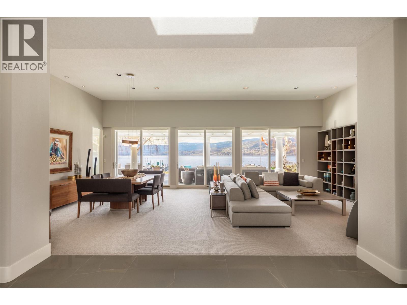 4458a Lakeland Road. Kelowna, British Columbia