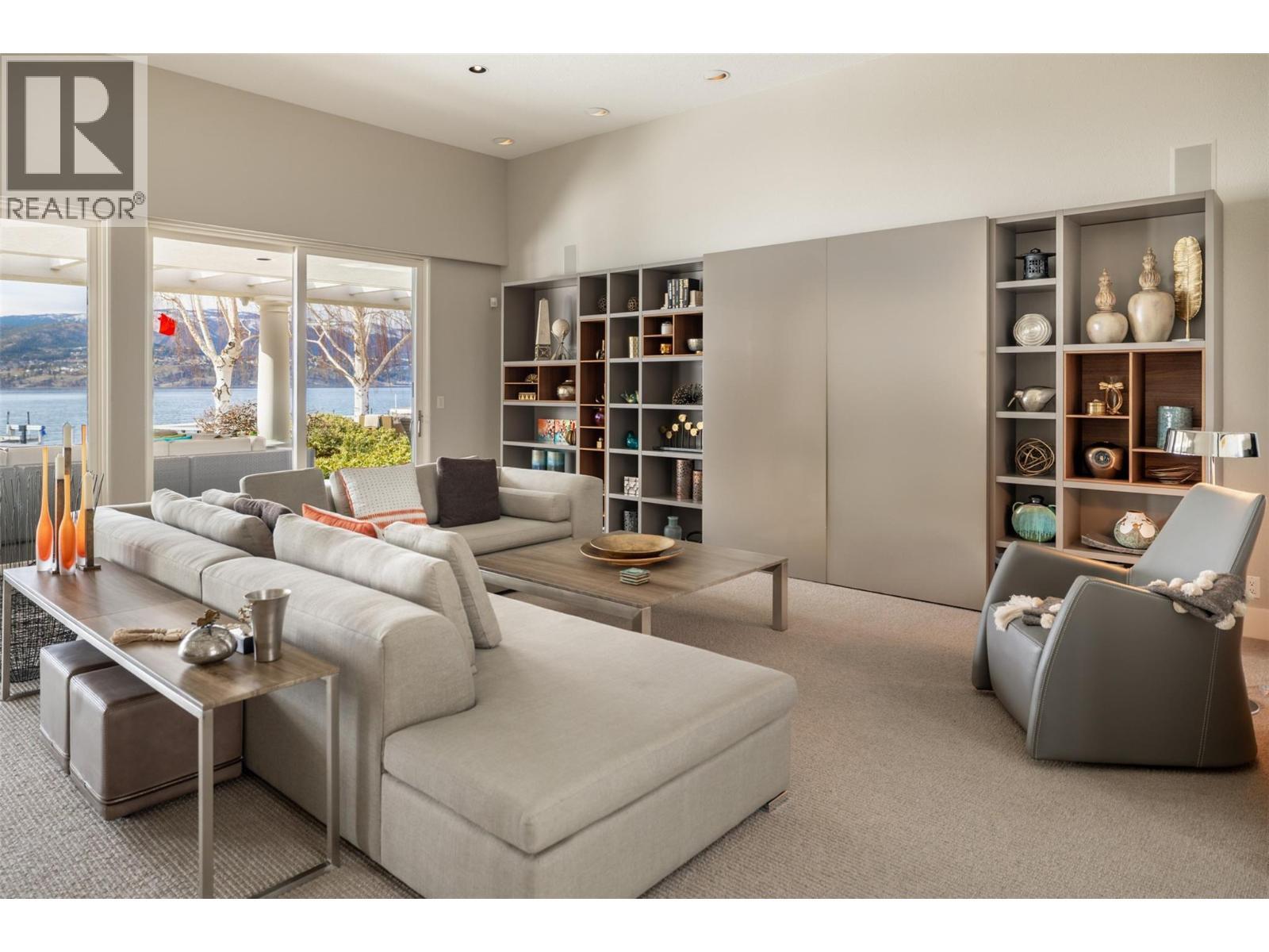 4458a Lakeland Road. Kelowna, British Columbia