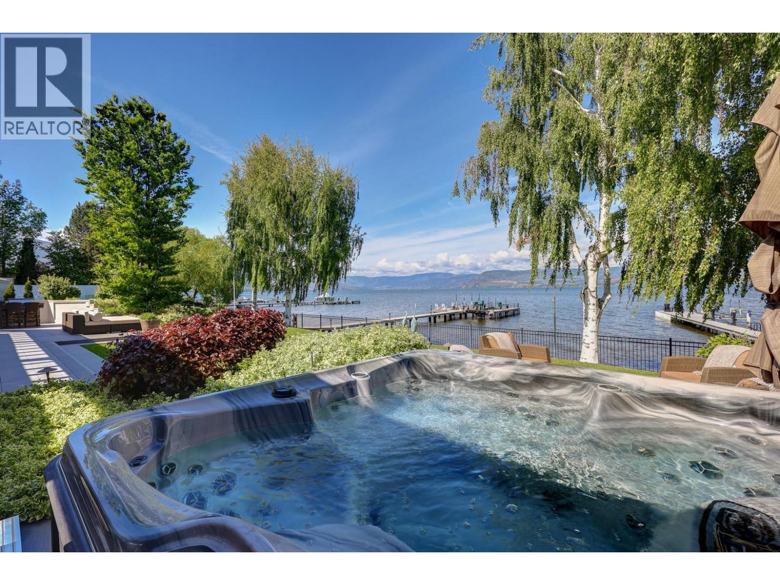 4458a Lakeland Road. Kelowna, British Columbia