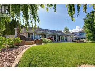 4458a Lakeland Road. Kelowna, British Columbia