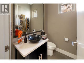 4458a Lakeland Road. Kelowna, British Columbia