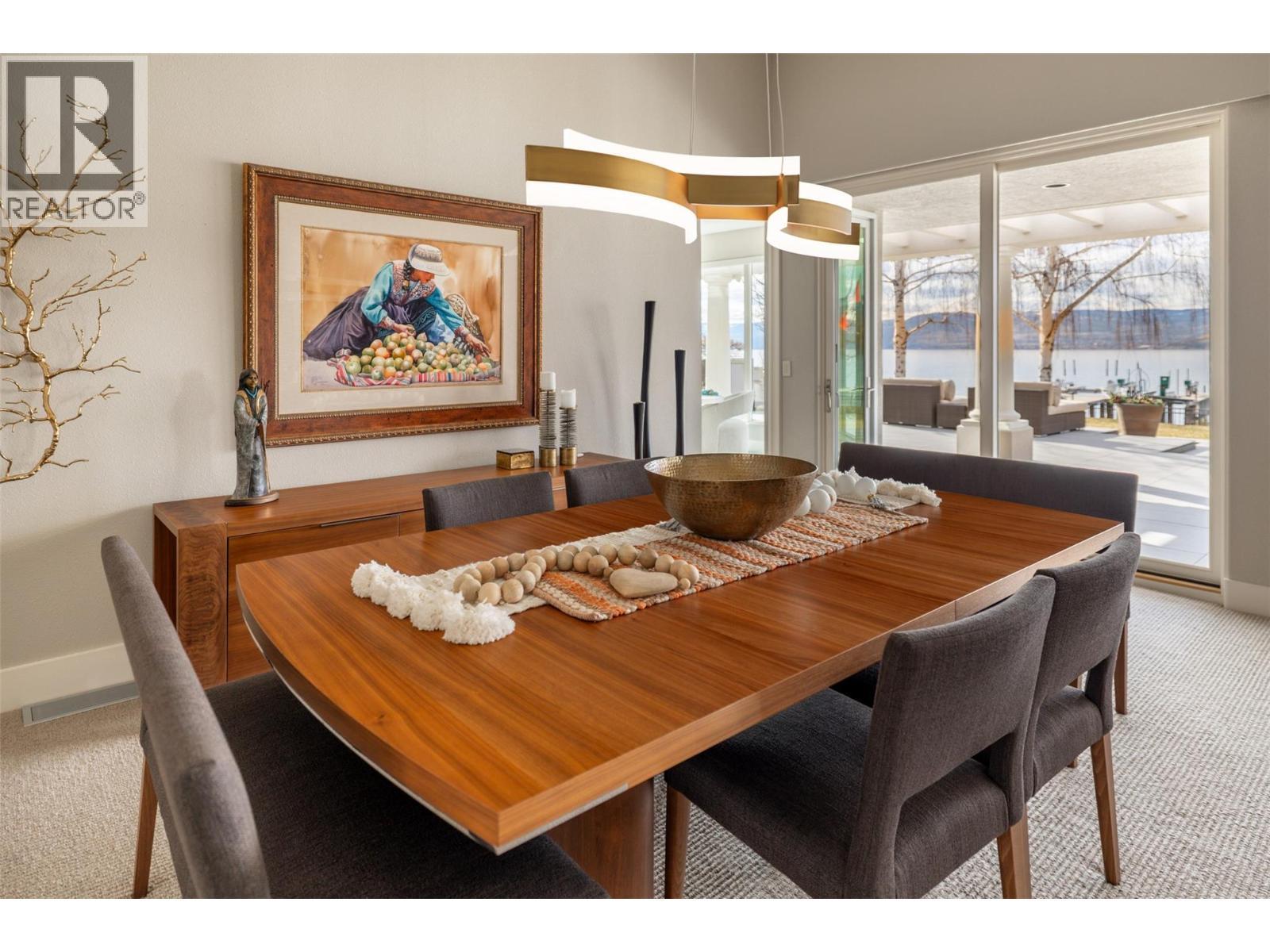 4458a Lakeland Road. Kelowna, British Columbia