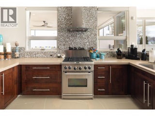 4458a Lakeland Road. Kelowna, British Columbia