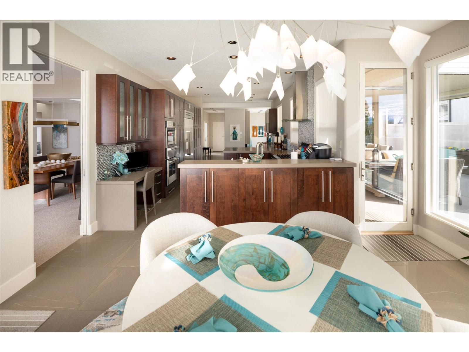 4458a Lakeland Road. Kelowna, British Columbia