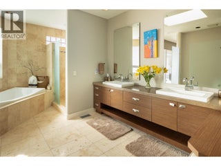 4458a Lakeland Road. Kelowna, British Columbia