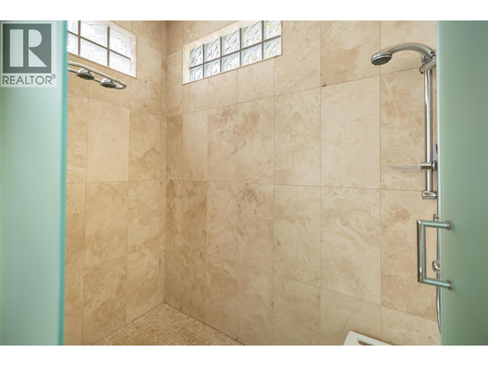 4458a Lakeland Road. Kelowna, British Columbia