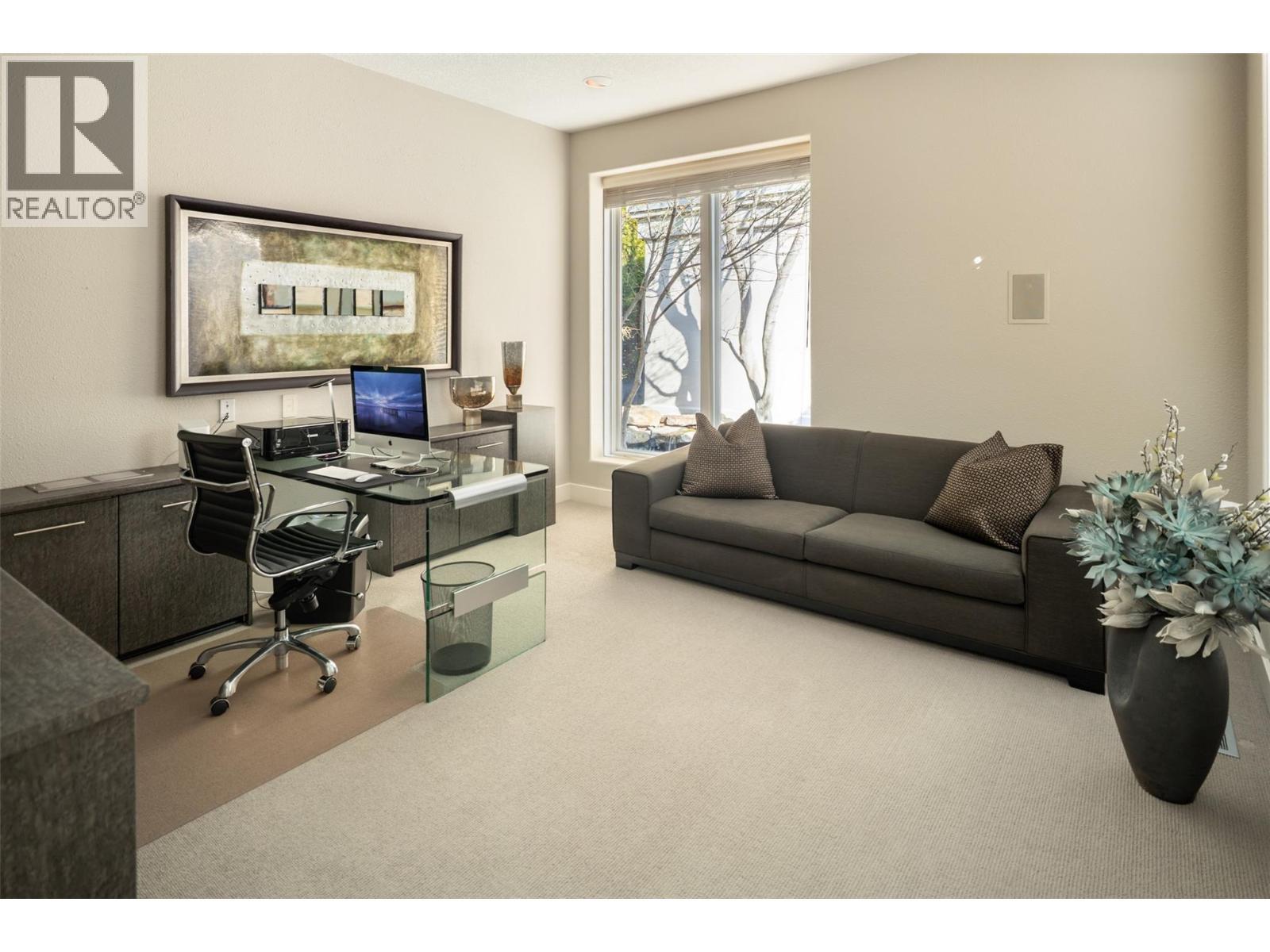 4458a Lakeland Road. Kelowna, British Columbia