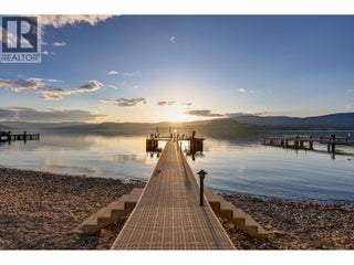 4458a Lakeland Road. Kelowna, British Columbia