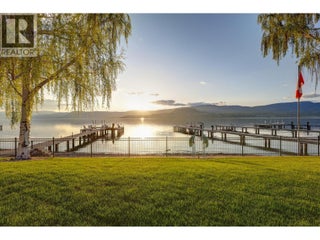 4458a Lakeland Road. Kelowna, British Columbia