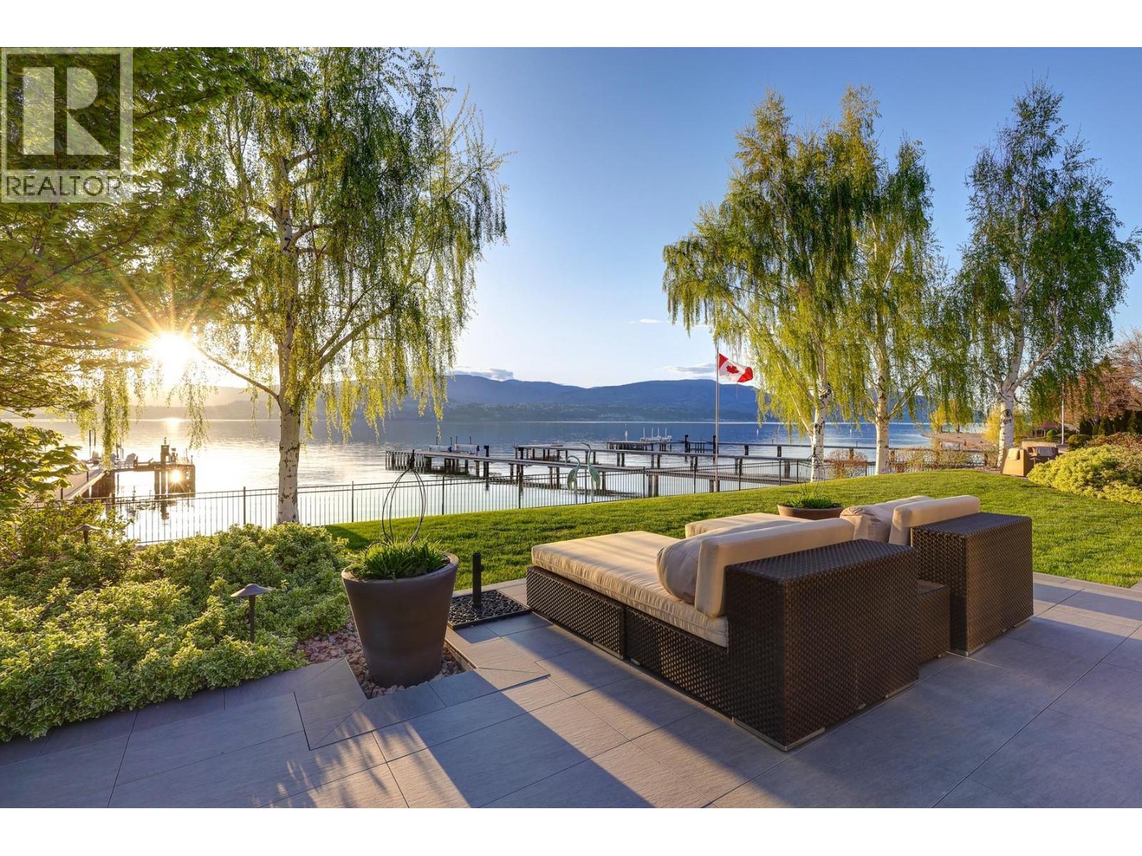 4458a Lakeland Road. Kelowna, British Columbia