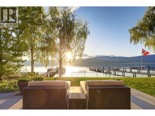 4458a Lakeland Road. Kelowna, British Columbia