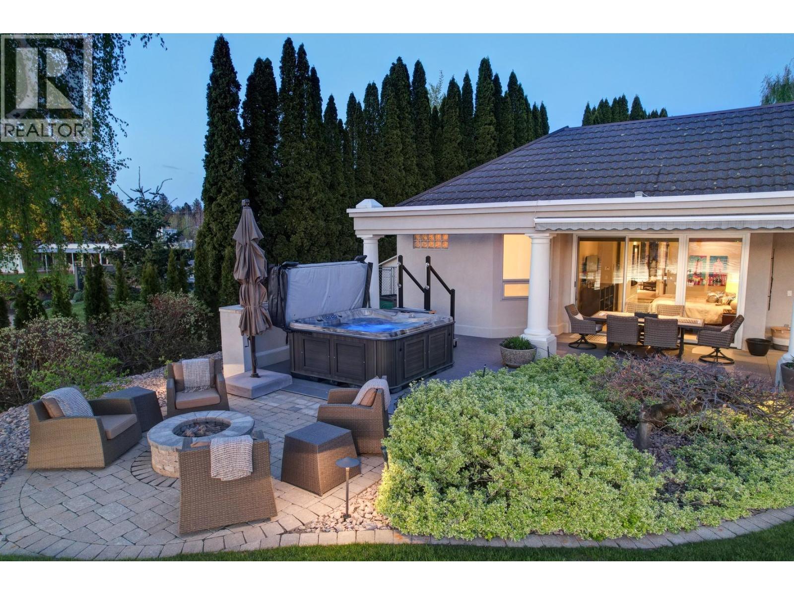 4458a Lakeland Road. Kelowna, British Columbia