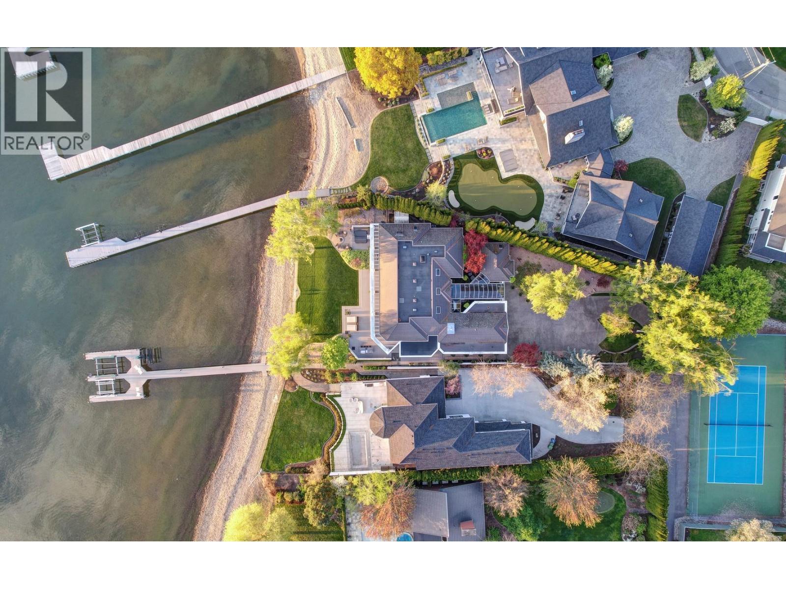 4458a Lakeland Road. Kelowna, British Columbia