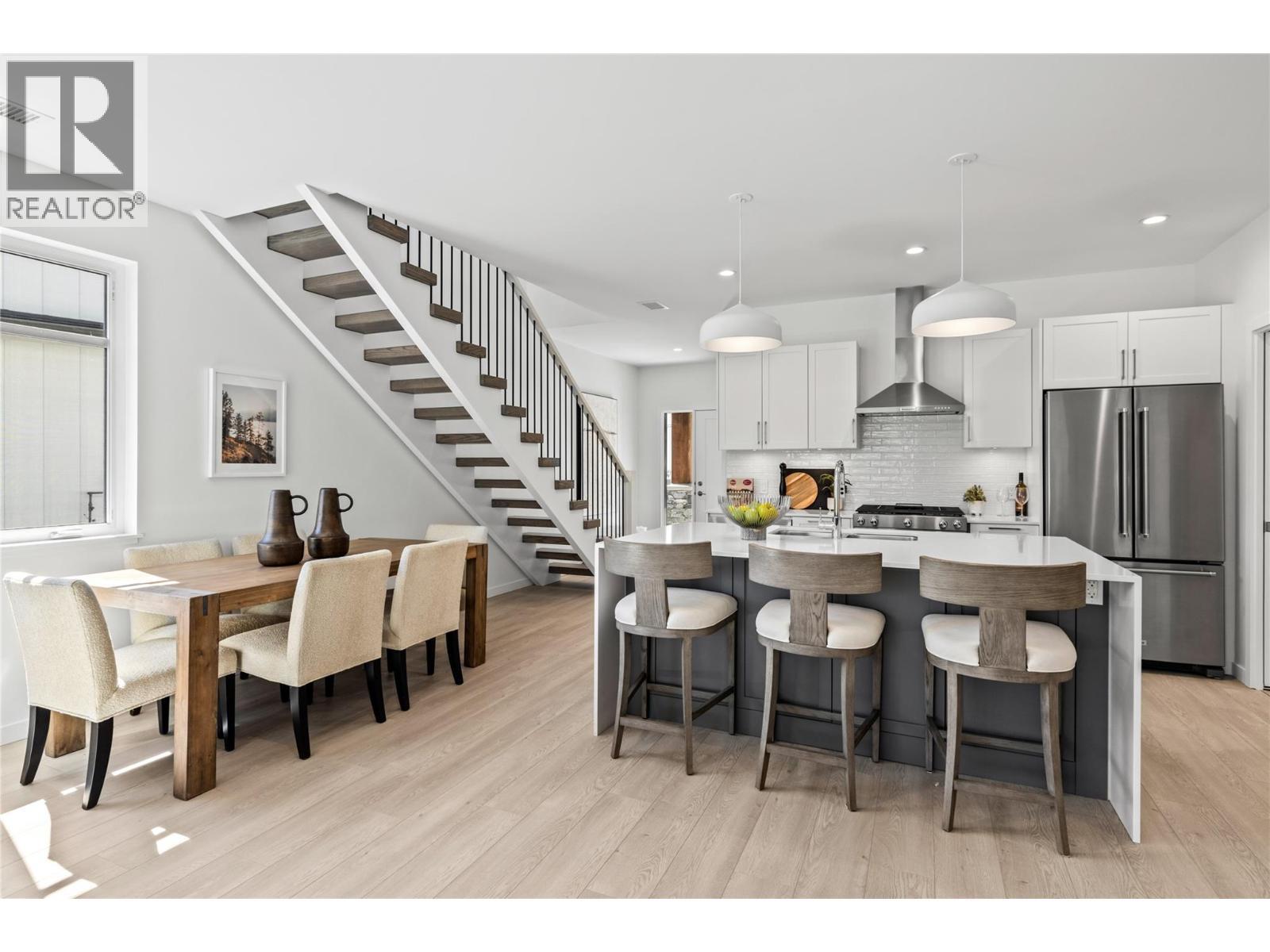 1979 Country Club Drive Unit# 6. Kelowna, British Columbia