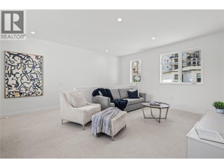 1979 Country Club Drive Unit# 6. Kelowna, British Columbia