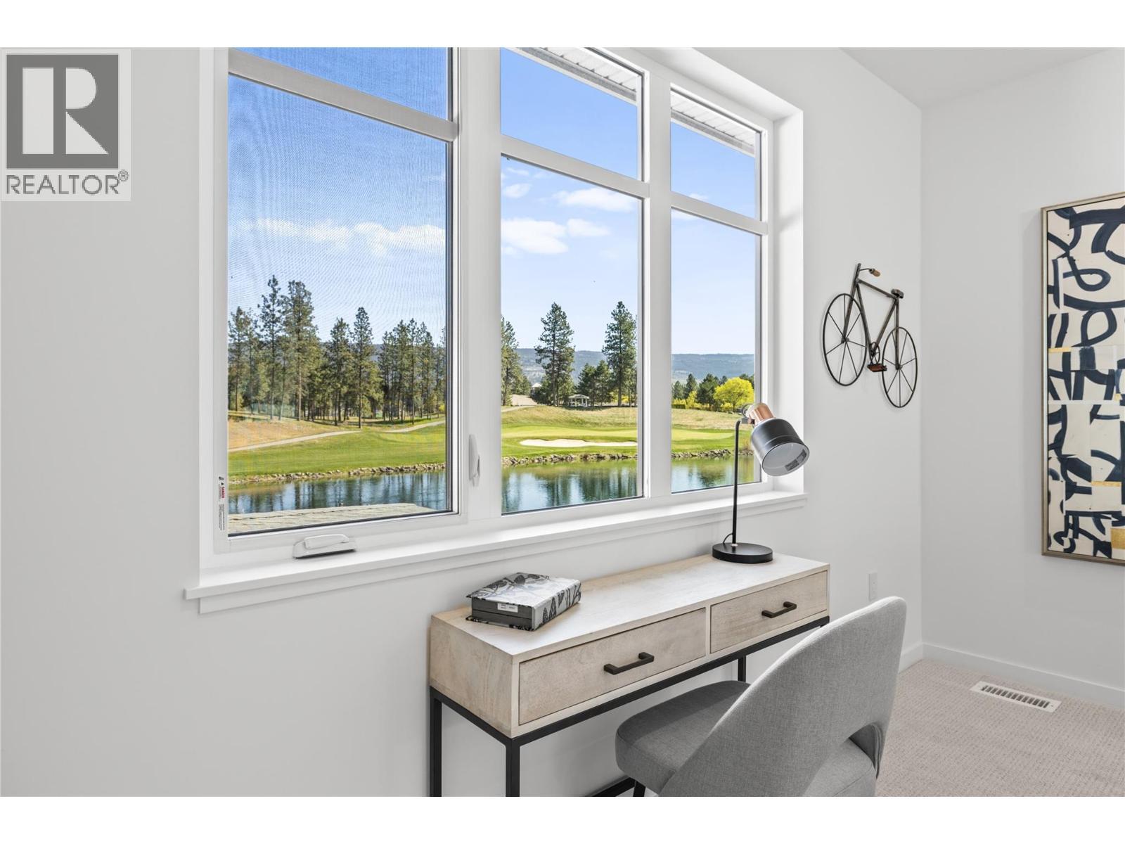 1979 Country Club Drive Unit# 6. Kelowna, British Columbia