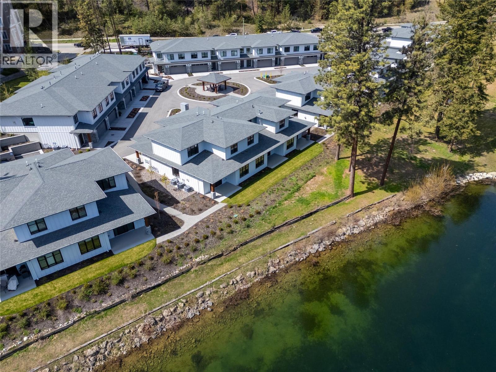 1979 Country Club Drive Unit# 6. Kelowna, British Columbia