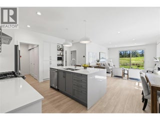 1979 Country Club Drive Unit# 6. Kelowna, British Columbia