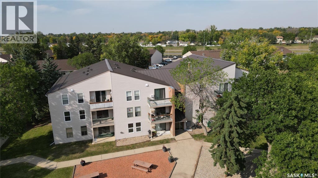 102 34 Nollet Avenue, Regina