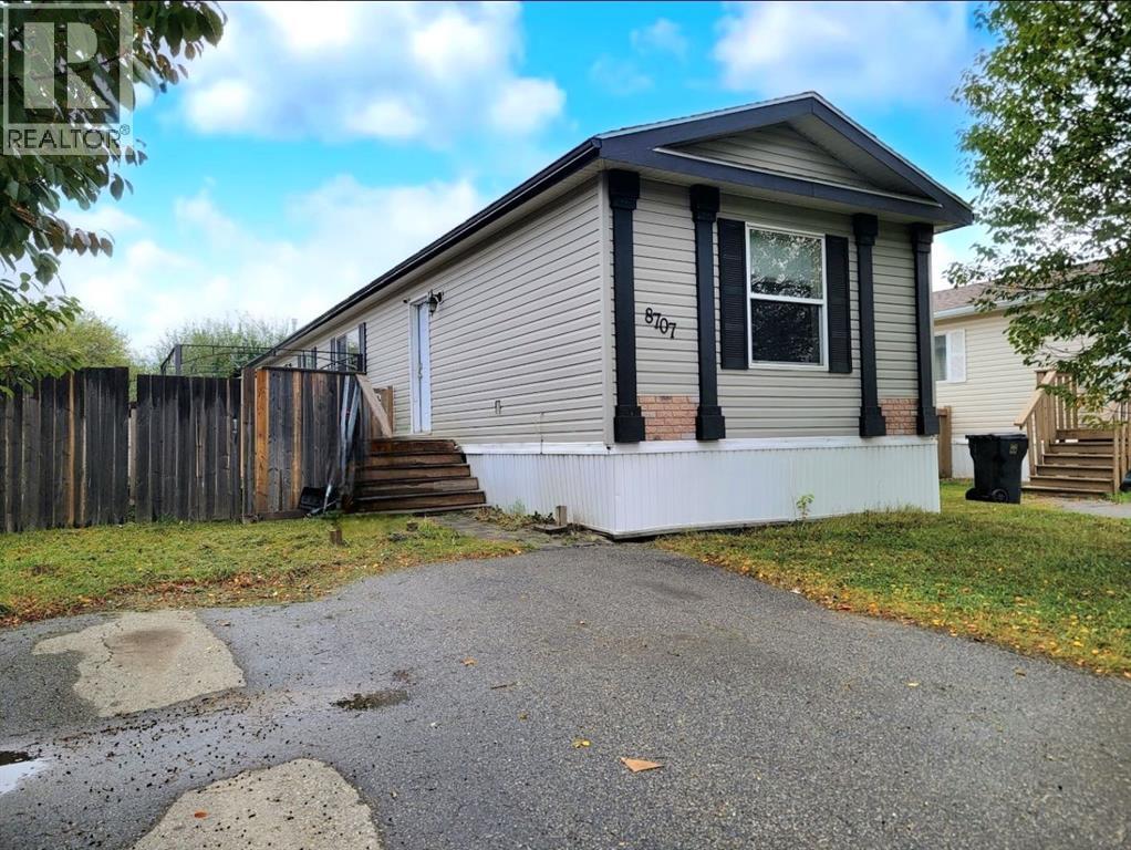 8707 90 Street, Grande Prairie