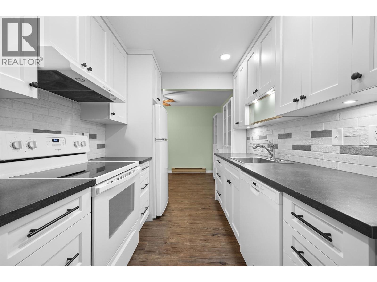 575 Sutherland Avenue Unit# 310. Kelowna, British Columbia