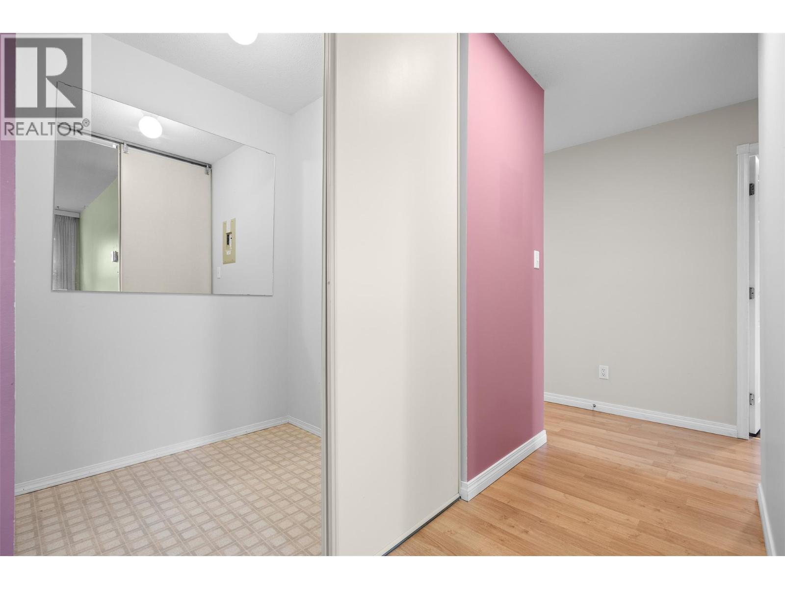 575 Sutherland Avenue Unit# 310. Kelowna, British Columbia