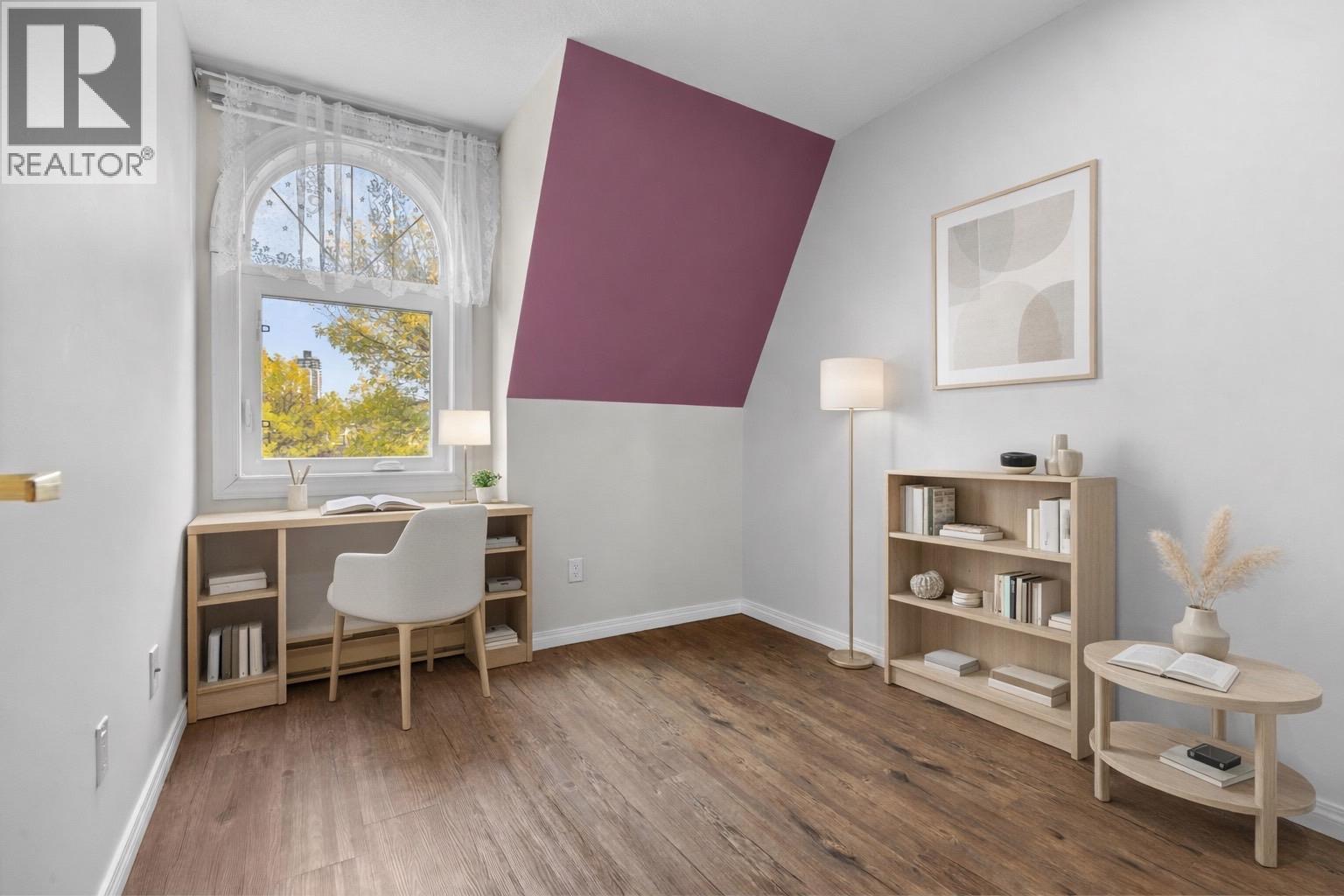 575 Sutherland Avenue Unit# 310. Kelowna, British Columbia