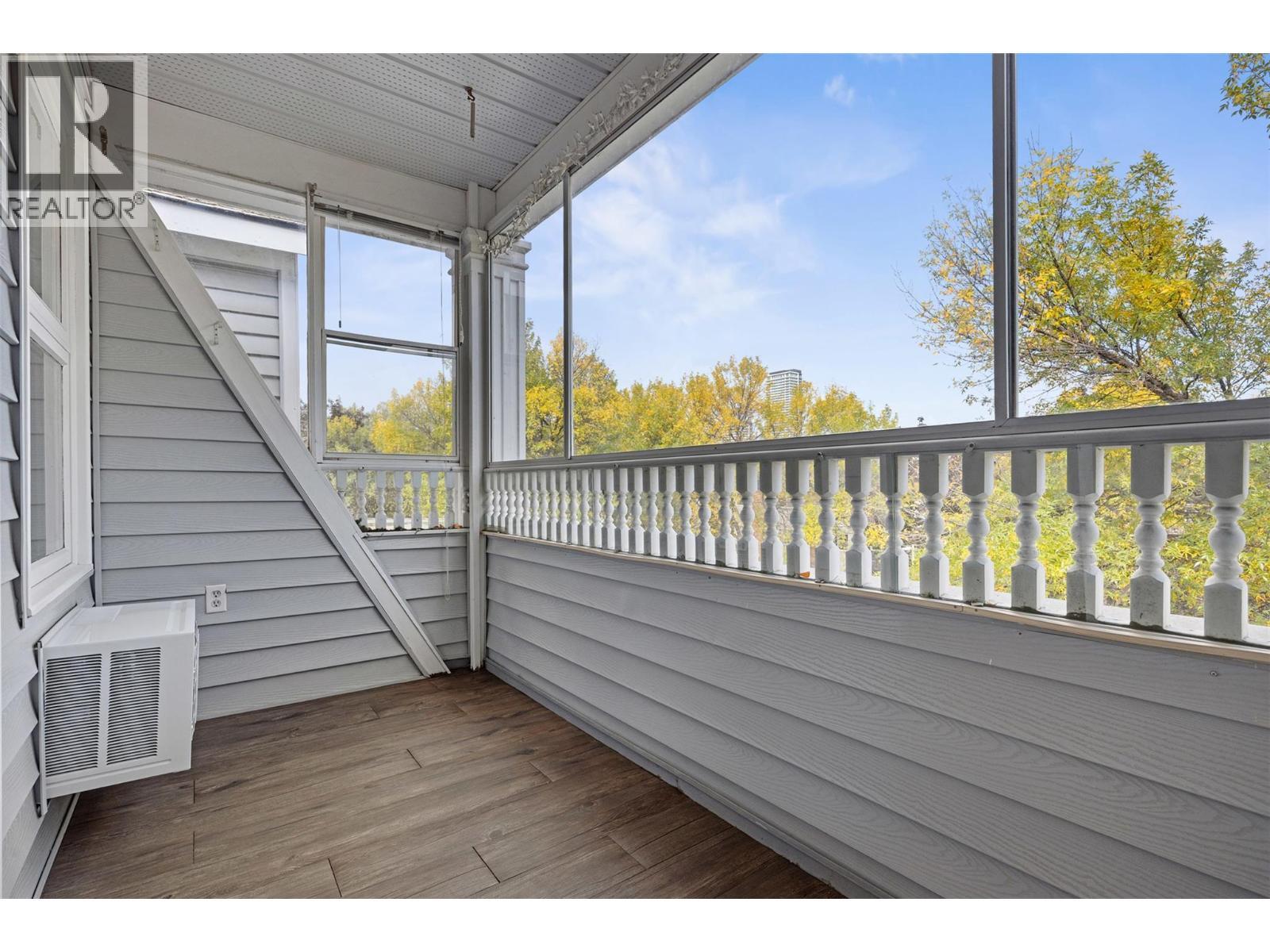 575 Sutherland Avenue Unit# 310. Kelowna, British Columbia