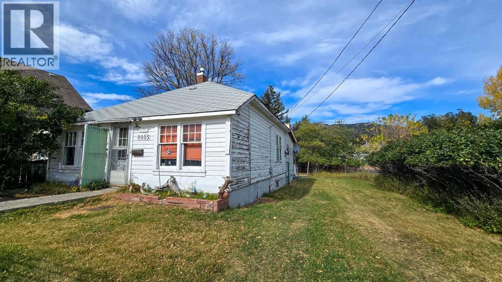 8005 18 Avenue, Coleman