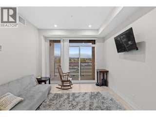 1925 Enterprise Way Unit# 311. Kelowna, British Columbia