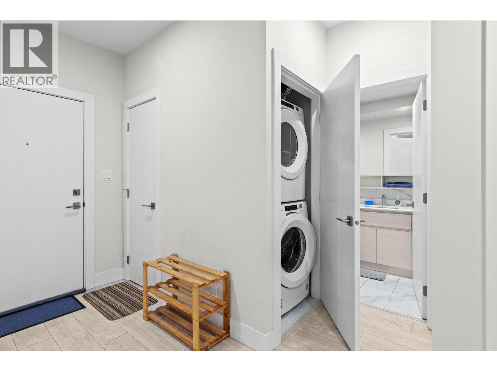 1925 Enterprise Way Unit# 311. Kelowna, British Columbia