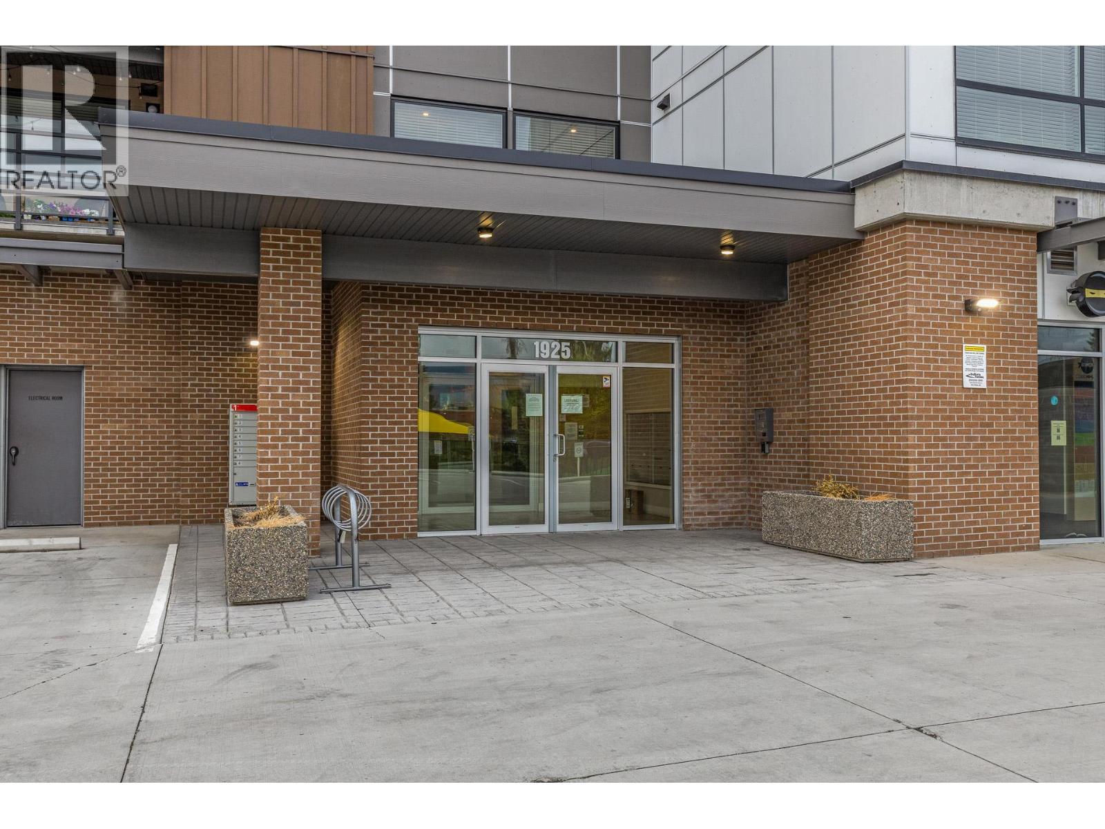 1925 Enterprise Way Unit# 311. Kelowna, British Columbia