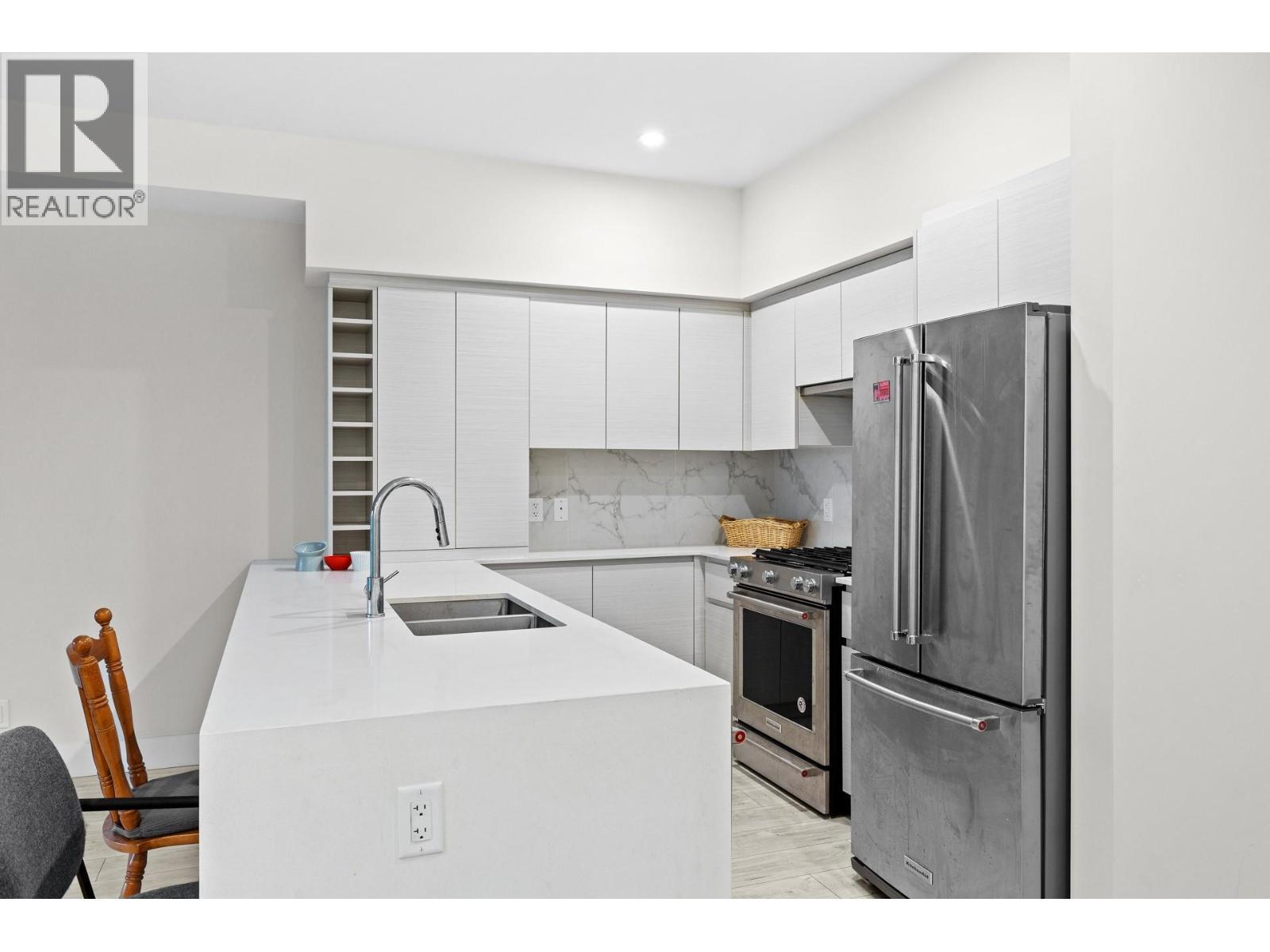 1925 Enterprise Way Unit# 311. Kelowna, British Columbia