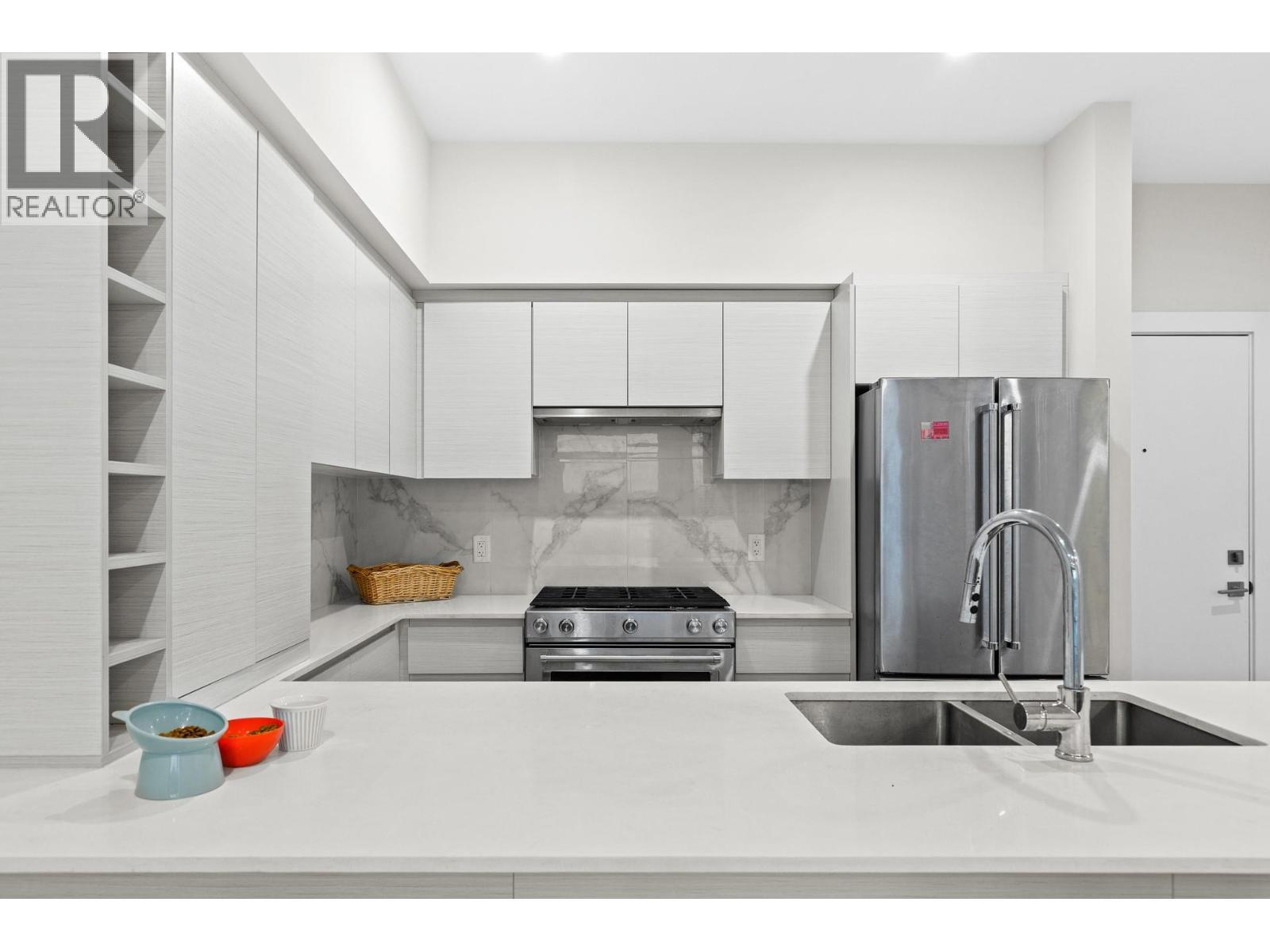 1925 Enterprise Way Unit# 311. Kelowna, British Columbia