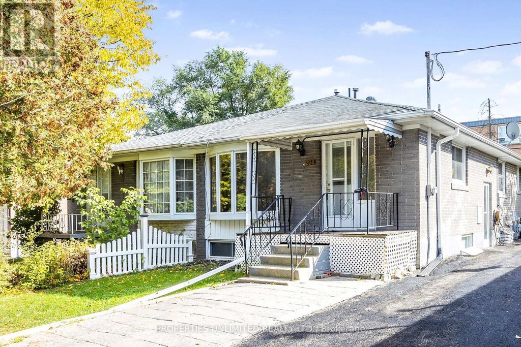 228 Penn Avenue S, Newmarket (bristol-London)