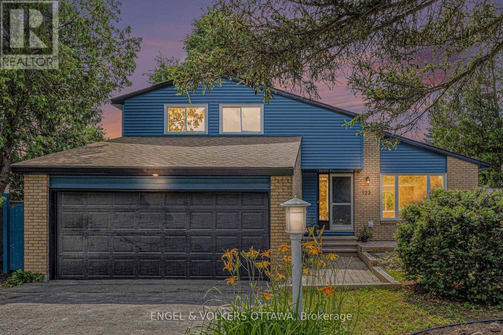 123 Tripp Crescent, Ottawa