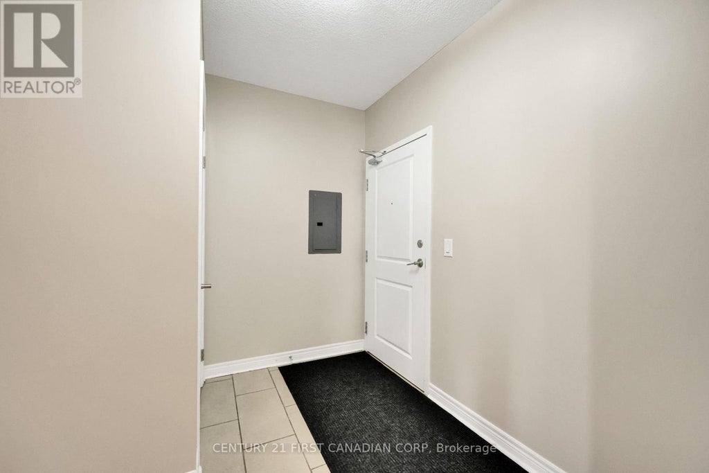 1503 - 330 Ridout Street N, London East (east K)