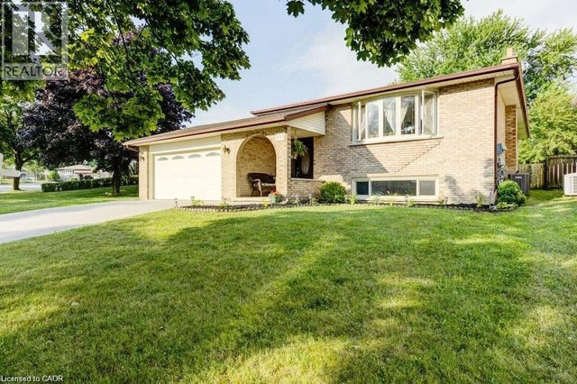582 Skylark Road, Waterloo