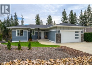 2741 Golf Course Drive. Blind Bay, British Columbia