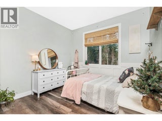 2741 Golf Course Drive. Blind Bay, British Columbia