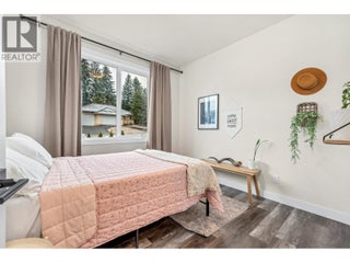 2741 Golf Course Drive. Blind Bay, British Columbia