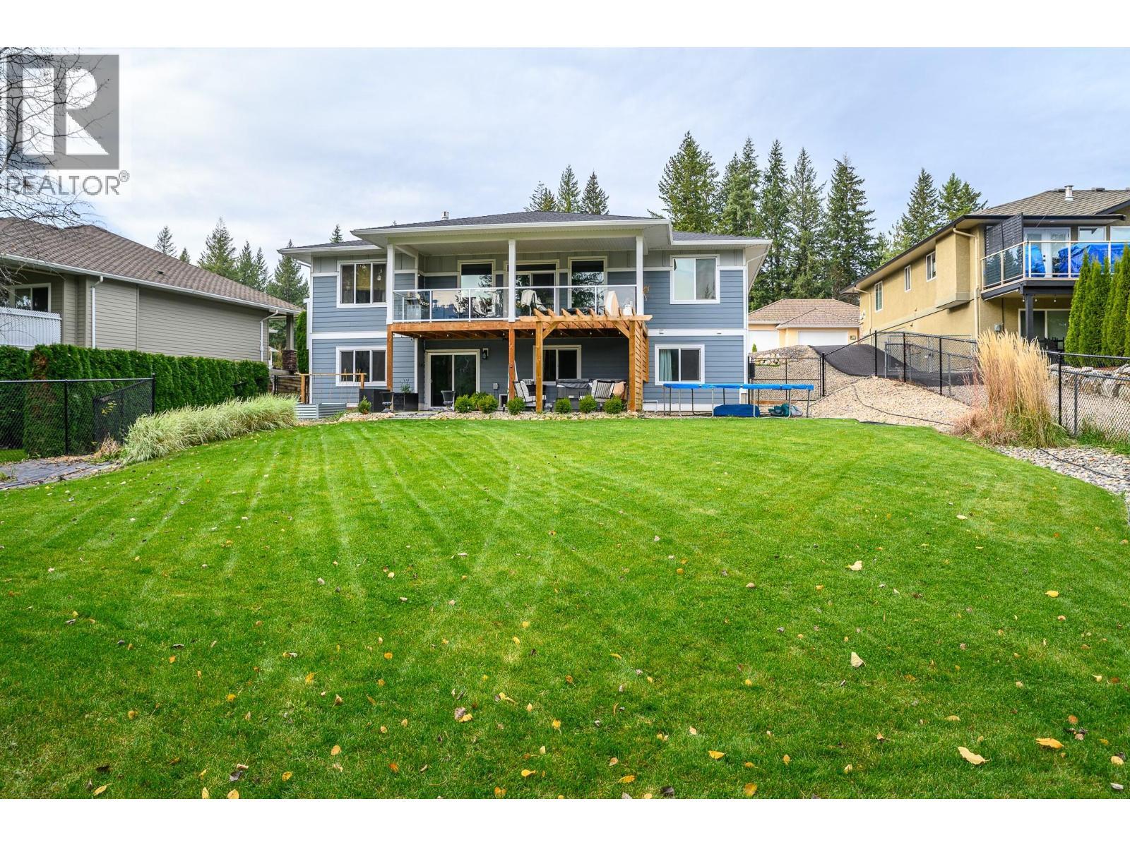 2741 Golf Course Drive. Blind Bay, British Columbia