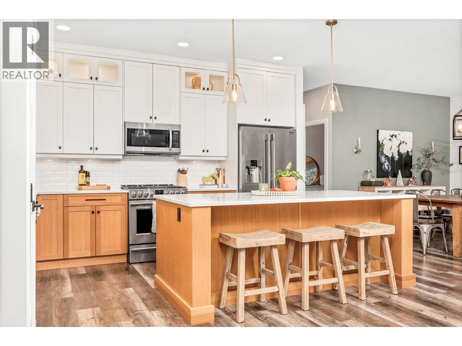 2741 Golf Course Drive. Blind Bay, British Columbia