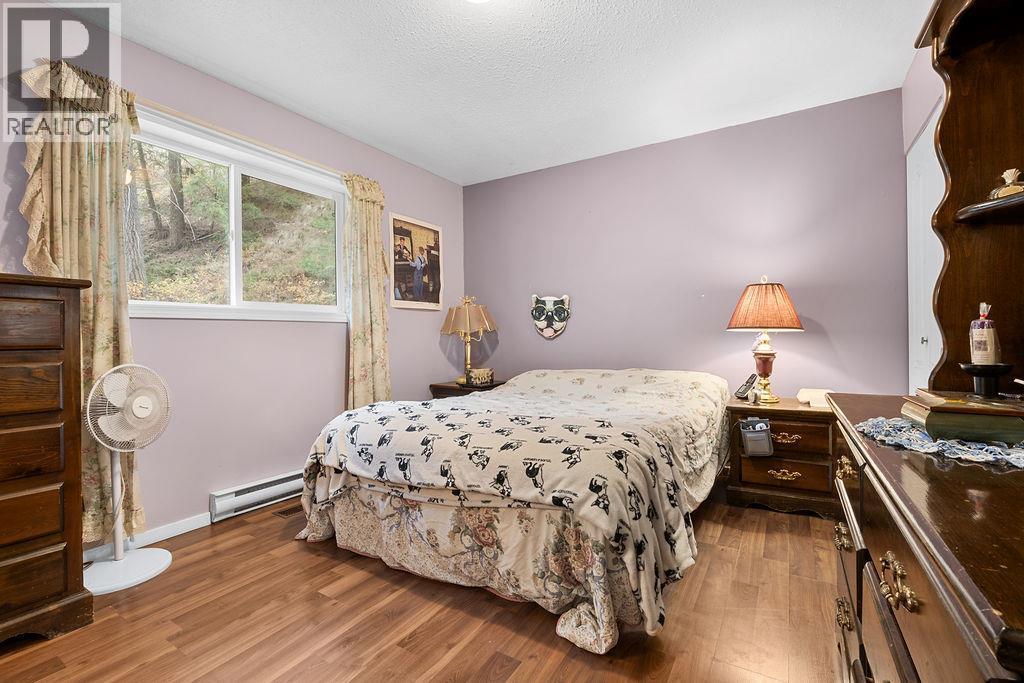 2429 Salmon River Road. Salmon Arm, British Columbia