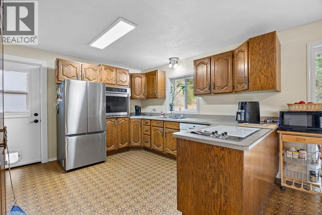 2429 Salmon River Road. Salmon Arm, British Columbia